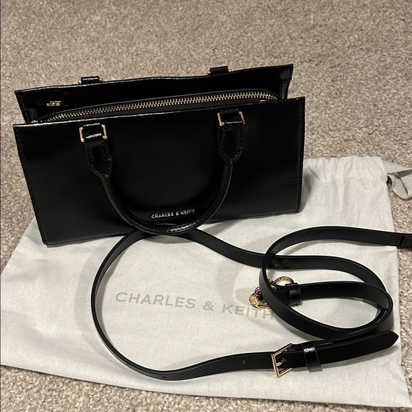 Charles & Keith Kerry Black Satchel Bag - Picture 4 of 11